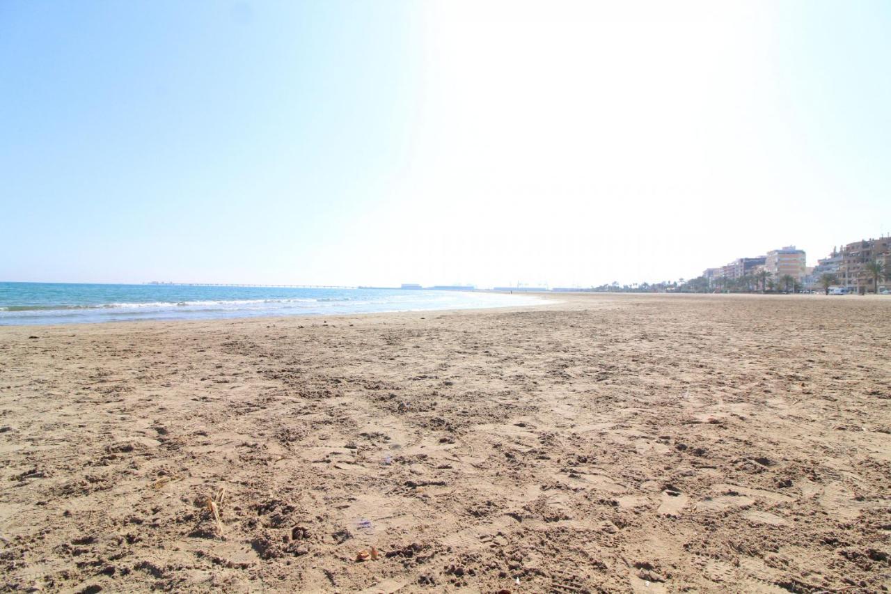 Global Properties, Los Claveles - Practico Apartamento Con Wifi En Sagunto Extérieur photo